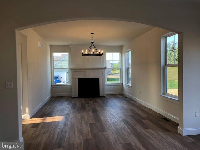 2825 EGYPT RD, Audubon, PA 19403