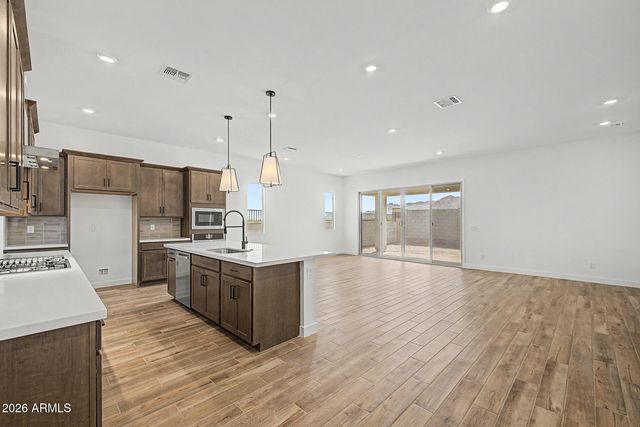 22203 W BLACKHAWK Drive, Surprise, AZ 85387