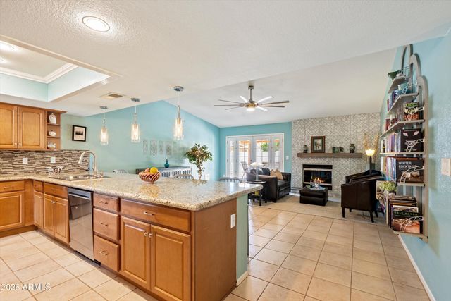 4247 E AHWATUKEE Drive, Phoenix, AZ 85044