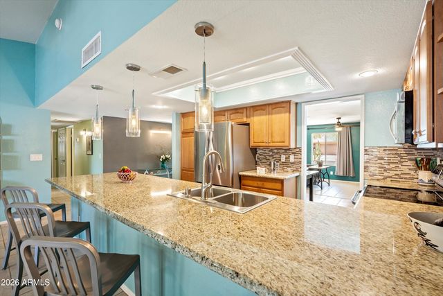 4247 E AHWATUKEE Drive, Phoenix, AZ 85044