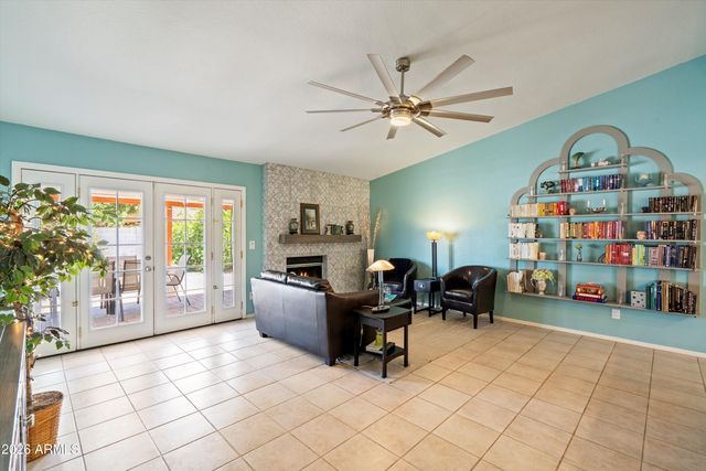 4247 E AHWATUKEE Drive, Phoenix, AZ 85044
