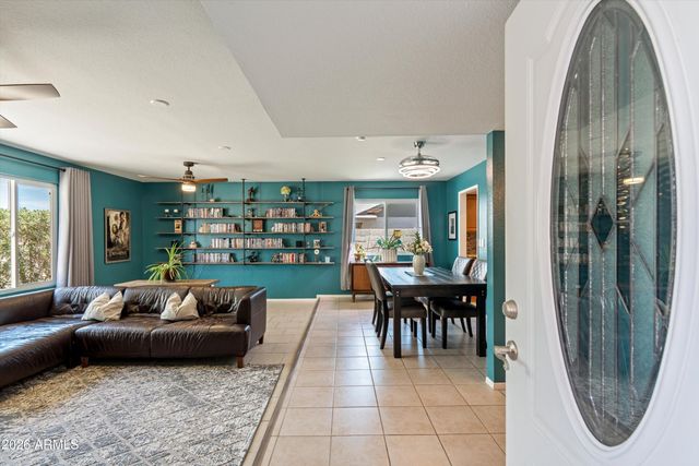 4247 E AHWATUKEE Drive, Phoenix, AZ 85044
