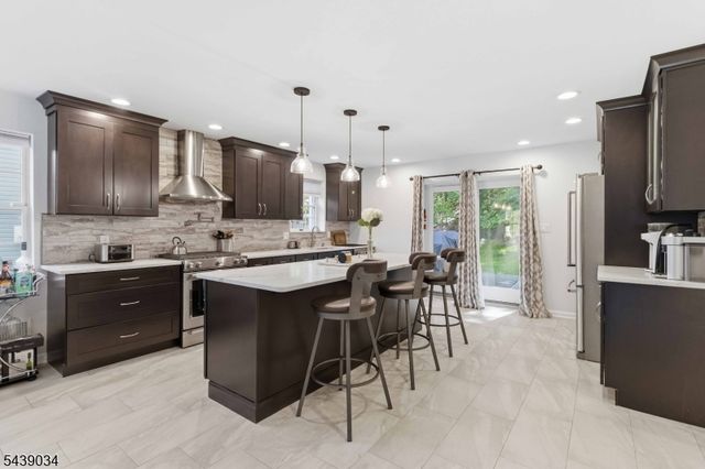 913 High Mountain Rd, North Haledon Boro, NJ 07508