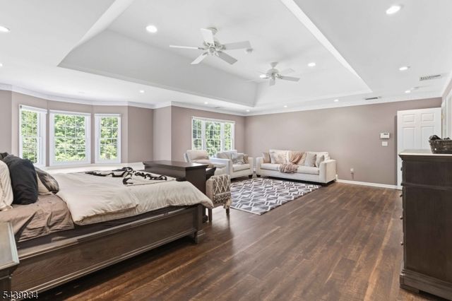 913 High Mountain Rd, North Haledon Boro, NJ 07508