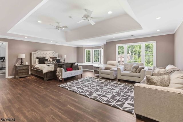 913 High Mountain Rd, North Haledon Boro, NJ 07508