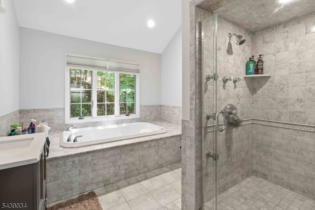 913 High Mountain Rd, North Haledon Boro, NJ 07508