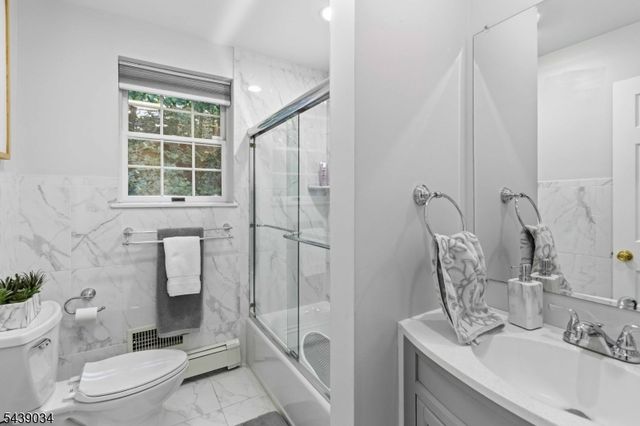 913 High Mountain Rd, North Haledon Boro, NJ 07508