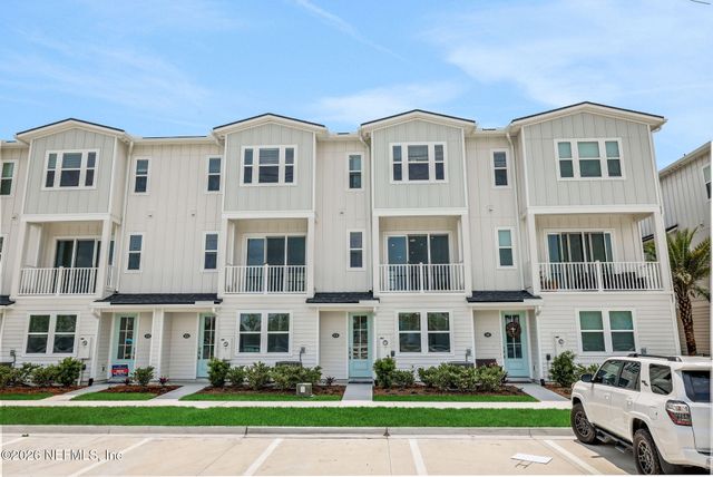 1034 2ND Avenue N, Jacksonville Beach, FL 32250