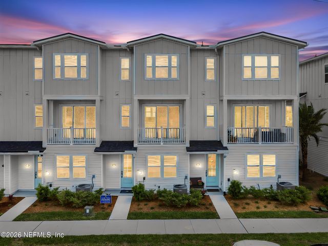 1034 2ND Avenue N, Jacksonville Beach, FL 32250