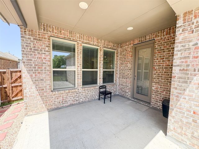 1741 Horseshoe Lane, Van Alstyne, TX 75495