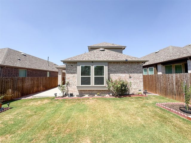 1741 Horseshoe Lane, Van Alstyne, TX 75495