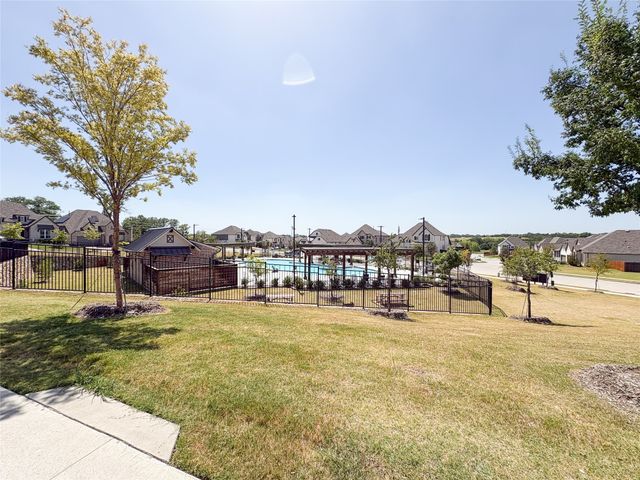 1741 Horseshoe Lane, Van Alstyne, TX 75495