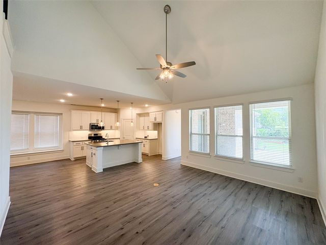 1741 Horseshoe Lane, Van Alstyne, TX 75495
