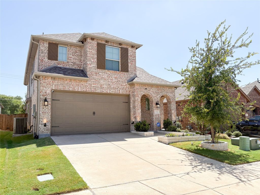 1741 Horseshoe Lane, Van Alstyne, TX 75495