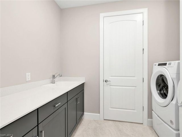 20300 Napa LOOP, Estero, FL 33928