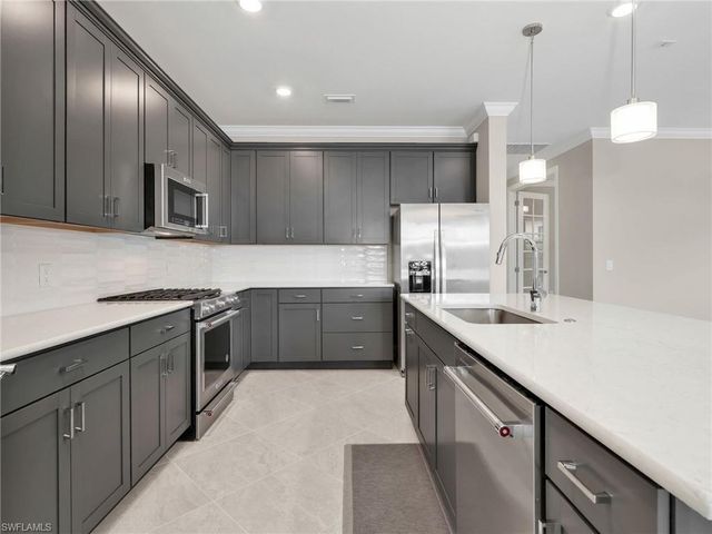 20300 Napa LOOP, Estero, FL 33928