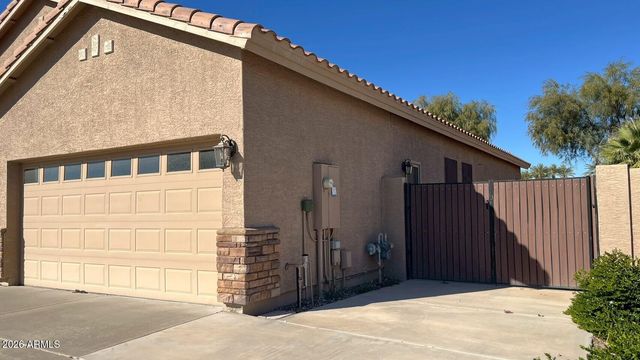 22167 N LAKESIDE Drive, Maricopa, AZ 85138