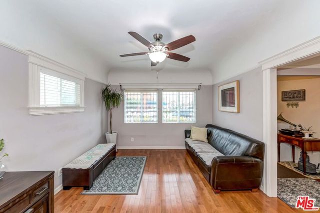 1520 S New Hampshire Avenue, Los Angeles, CA 90006