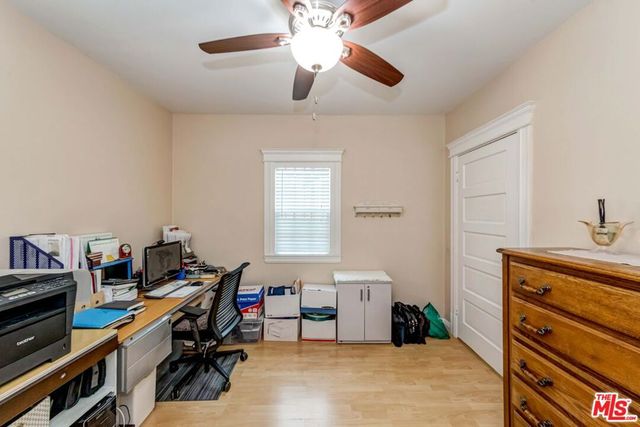 1520 S New Hampshire Avenue, Los Angeles, CA 90006