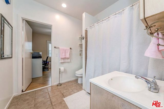 1520 S New Hampshire Avenue, Los Angeles, CA 90006