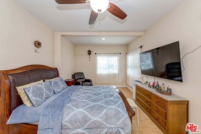 1520 S New Hampshire Avenue, Los Angeles, CA 90006