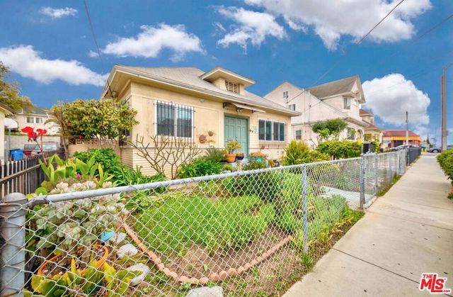 1520 S New Hampshire Avenue, Los Angeles, CA 90006