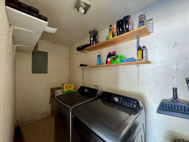 227 Woodland Circle, Crockett, TX 75835