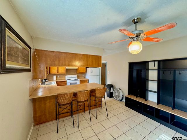 227 Woodland Circle, Crockett, TX 75835