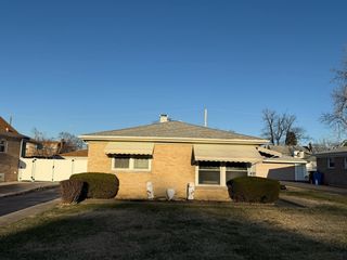 421 Hyde Park Avenue, Hillside, IL 60162