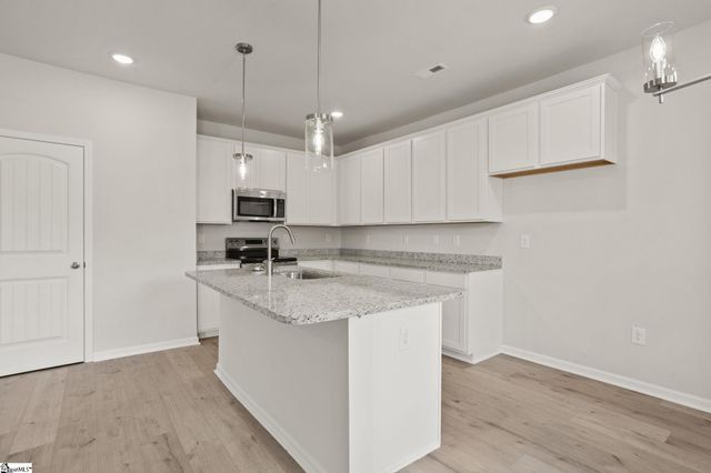 611 Silver Fir Street, Piedmont, SC 29673