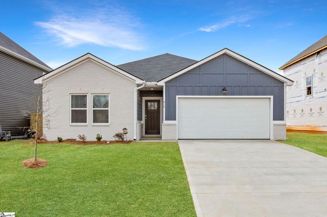 611 Silver Fir Street, Piedmont, SC 29673