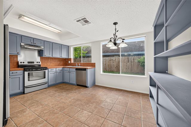 12826 Palm Desert Lane, Houston, TX 77099