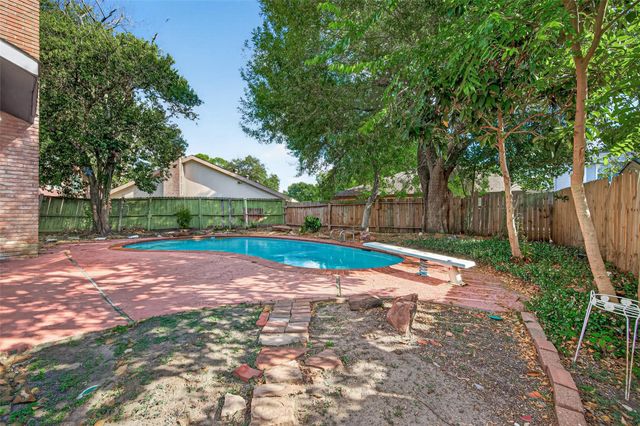 12826 Palm Desert Lane, Houston, TX 77099