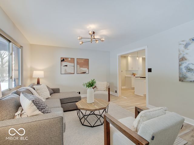 3524 S Morgantown Road, Greenwood, IN 46143