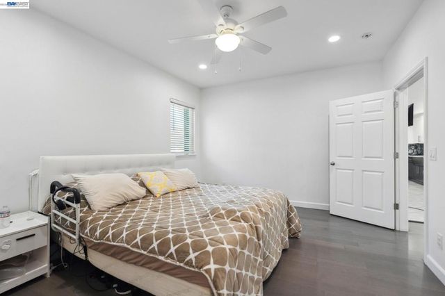 718 Baden Ave, South San Francisco, CA 94080