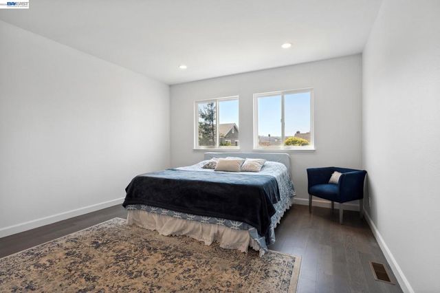 718 Baden Ave, South San Francisco, CA 94080