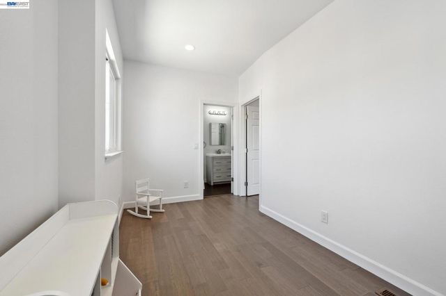 718 Baden Ave, South San Francisco, CA 94080