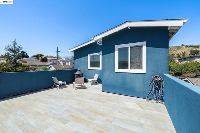 718 Baden Ave, South San Francisco, CA 94080