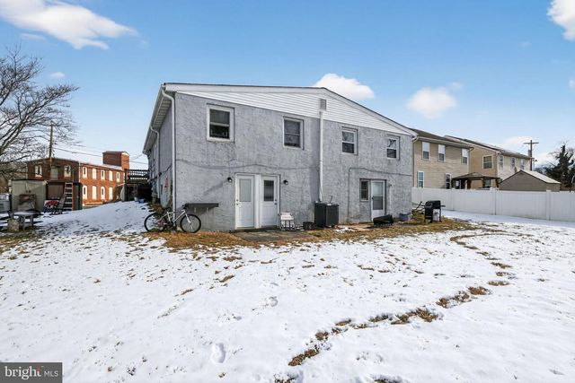 562B HULMEVILLE AVE, Penndel, PA 19047