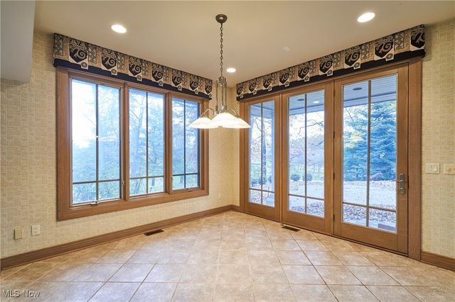 4120 Lochness Circle NW, Canton, OH 44718