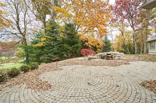 4120 Lochness Circle NW, Canton, OH 44718