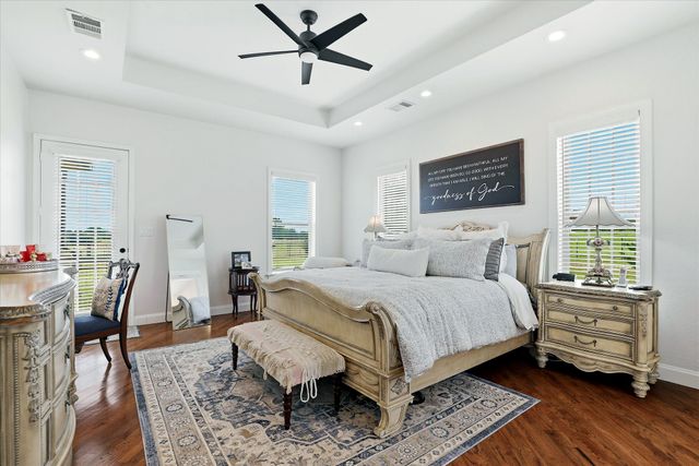 10040 Horseshoe Nail Road, Pilot Point, TX 76258