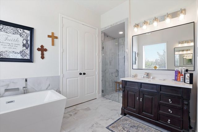10040 Horseshoe Nail Road, Pilot Point, TX 76258