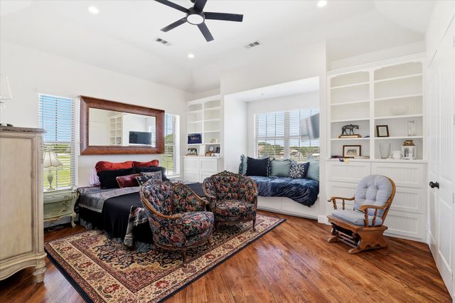 10040 Horseshoe Nail Road, Pilot Point, TX 76258