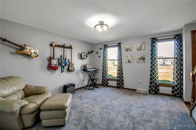 7218 Kinne Road, Lockport Town, NY 14094