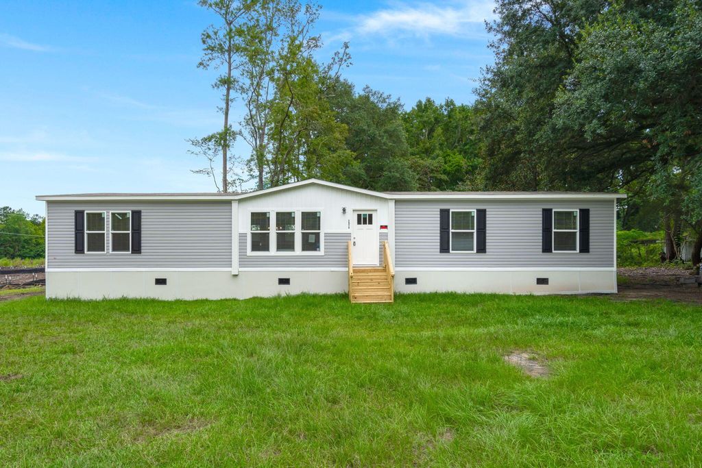 2978 Mudville Road, Cross, SC 29436