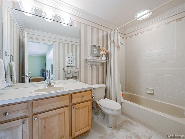 44415 Aspen Ridge Drive, Northville, MI 48168