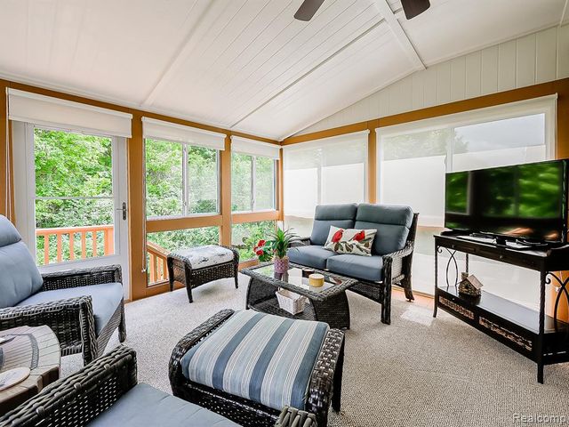 44415 Aspen Ridge Drive, Northville, MI 48168