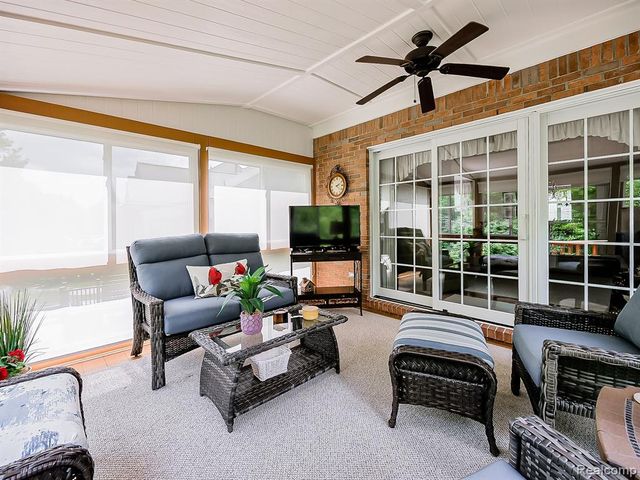 44415 Aspen Ridge Drive, Northville, MI 48168