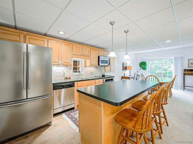 44415 Aspen Ridge Drive, Northville, MI 48168